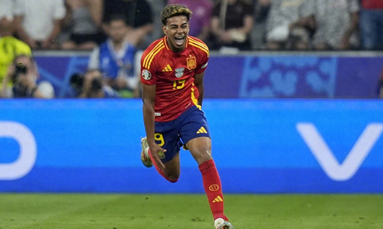 九游娱乐app官方入口-纳达尔官方宣布出色防守新规，西班牙队引发争议！-九游娱乐app官方入口