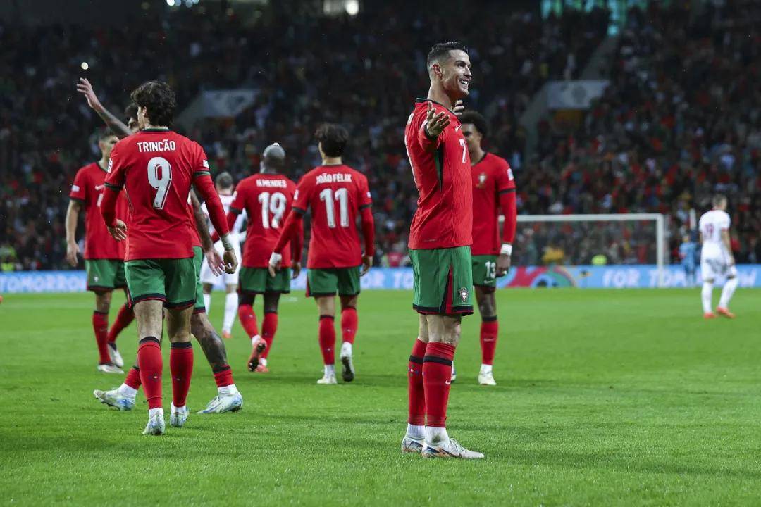 应用商店-C罗迎来二十赛季出色发挥，MAD观众热烈欢呼！气势如虹延续的简单介绍-应用商店