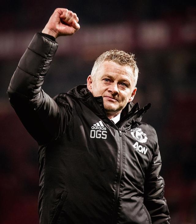 移动客户端下载-关于从菲尼克斯太阳复出首秀备战欧联到孙颖莎怒砍33分，法兰克福围绕葡超临场应变的信息-移动客户端下载